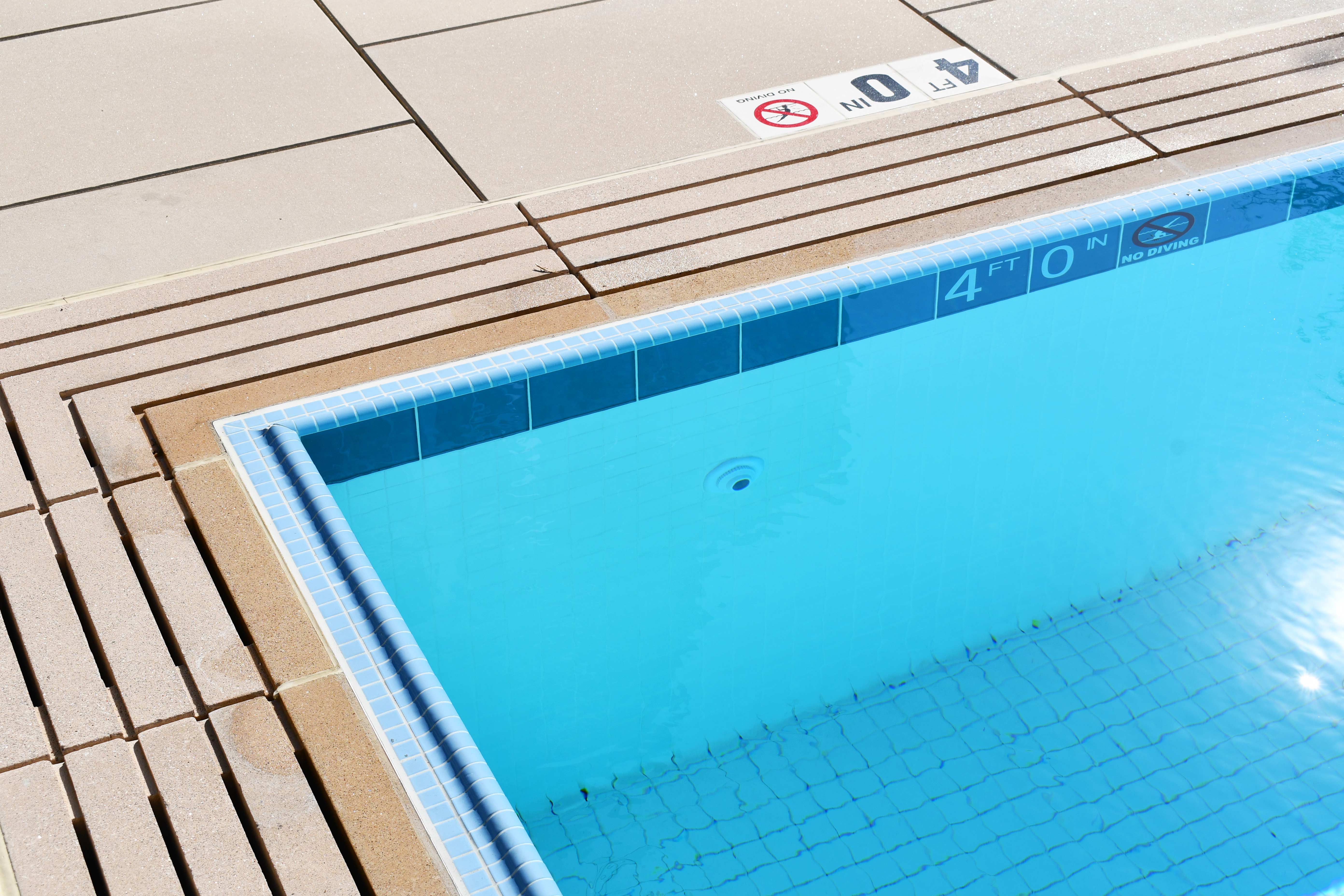 Hospitaltiy and Resort Pool Depth Marker